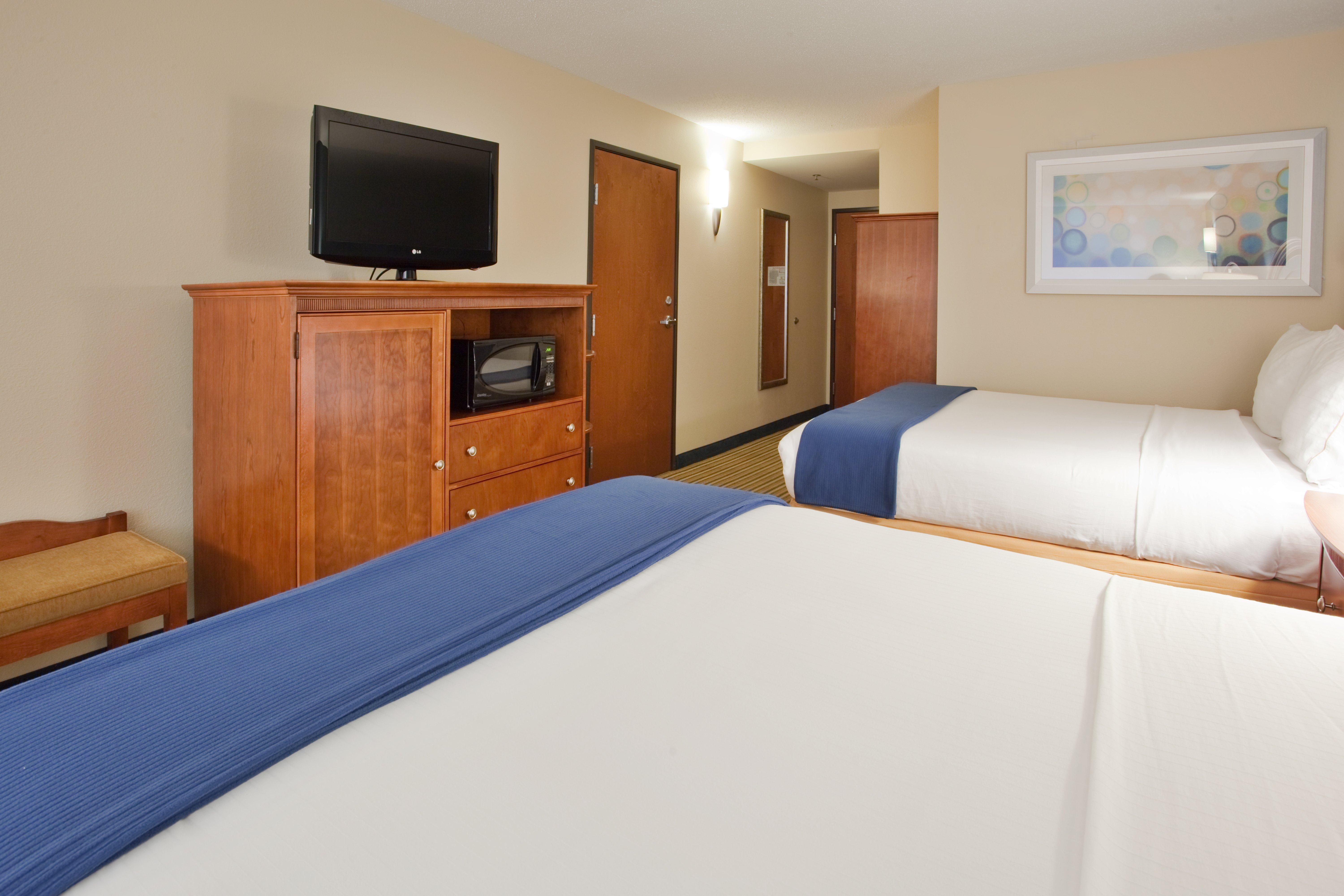 Holiday Inn Express Hotel & Suites Fredericksburg, An Ihg Hotel מראה חיצוני תמונה