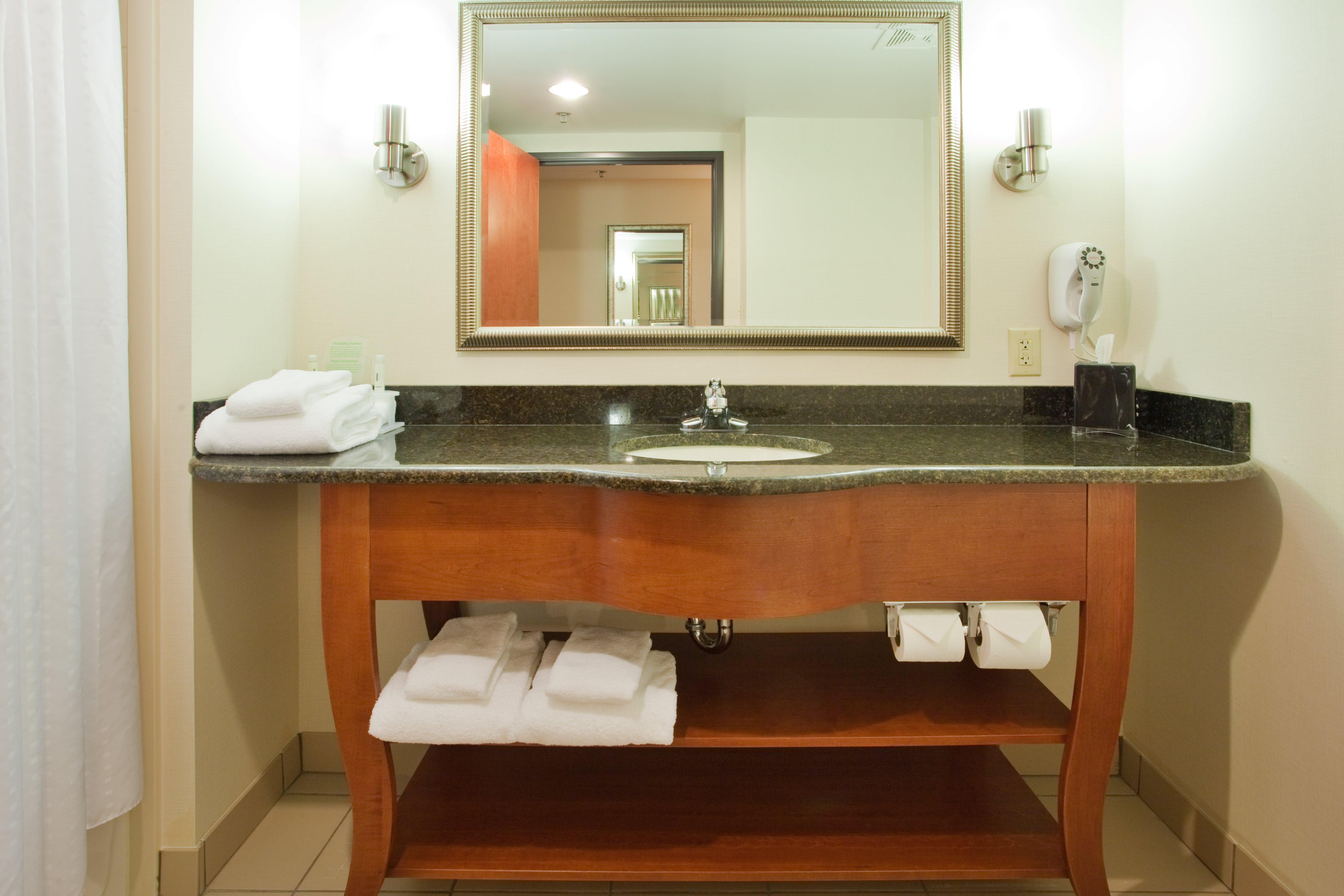 Holiday Inn Express Hotel & Suites Fredericksburg, An Ihg Hotel מראה חיצוני תמונה