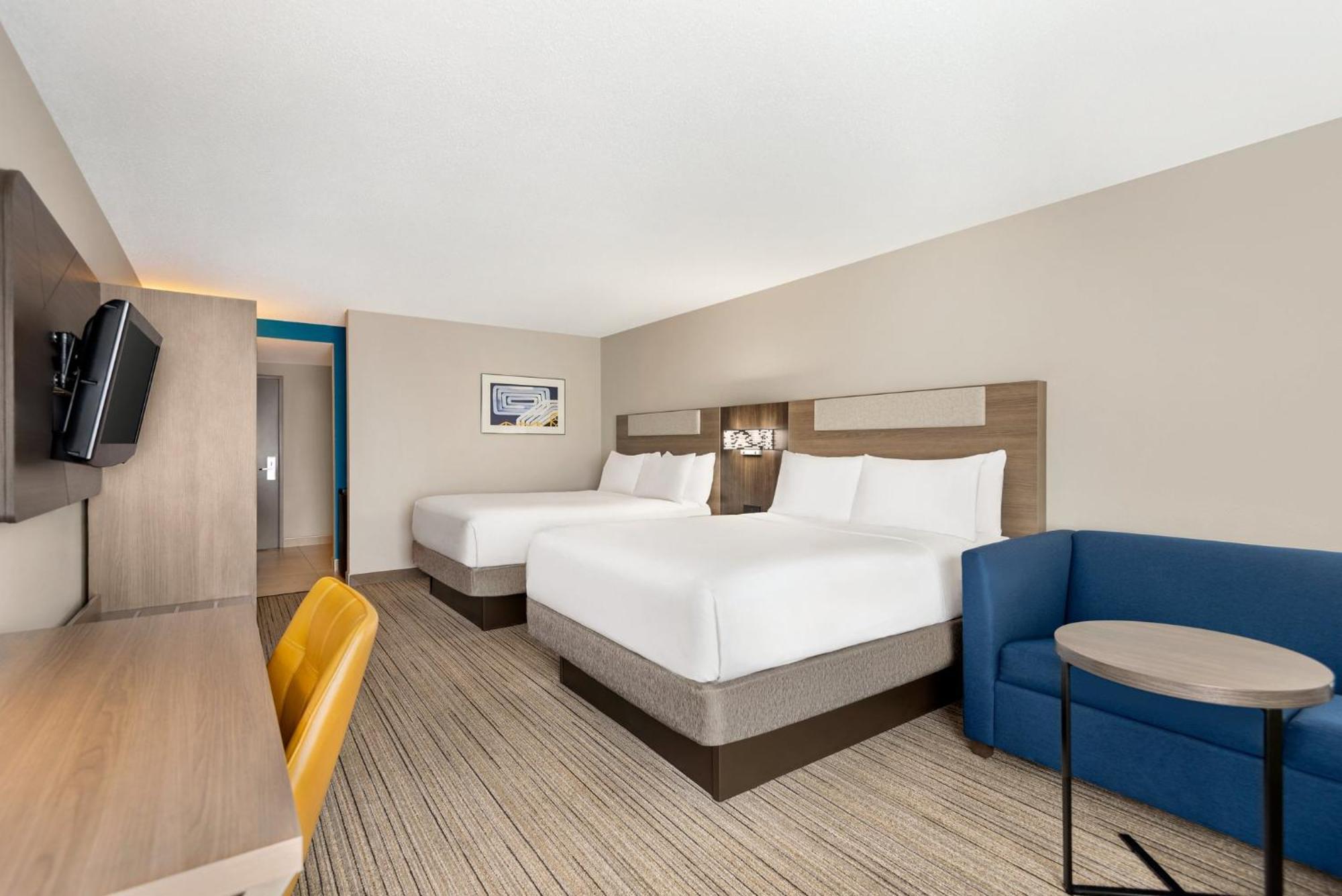 Holiday Inn Express Hotel & Suites Fredericksburg By Ihg מראה חיצוני תמונה